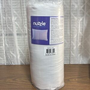 NWT Nuzzle White Standard Zero Gravity Support Pillow Model NZ-PIL-STD Unopened